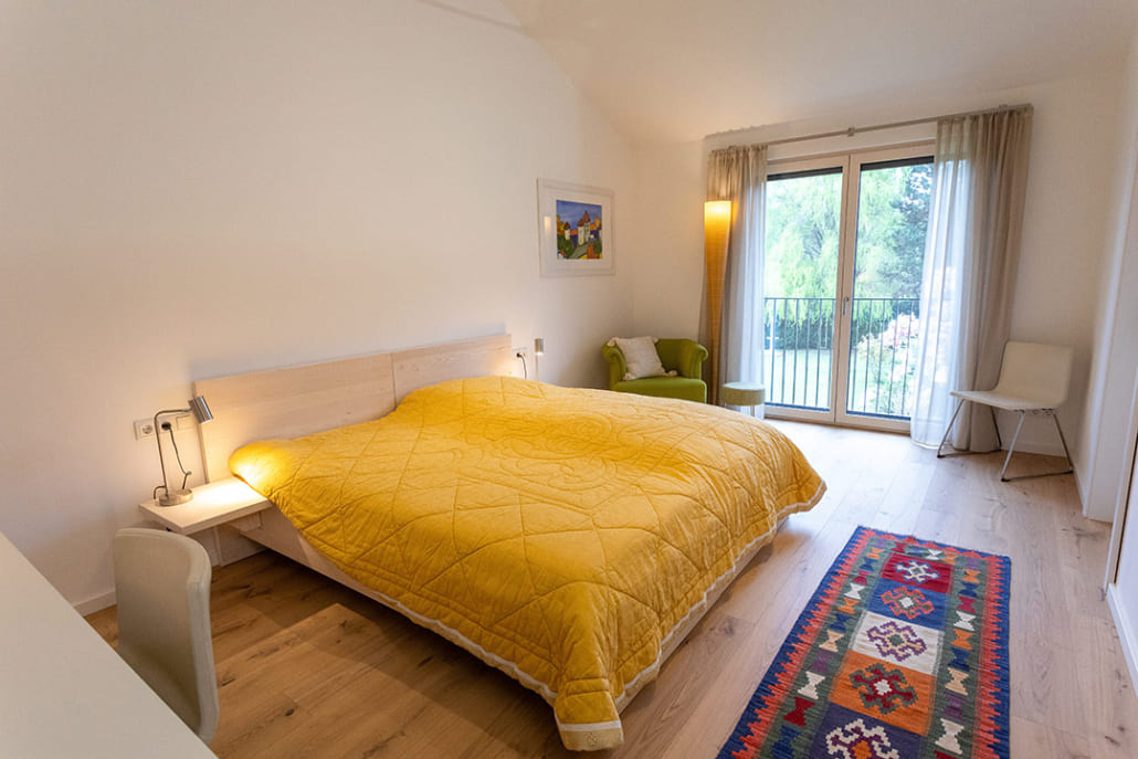 Kukmirn Yogahof Südburgenland das Gelbe Zimmer | Yoga & Keramik Retreat Österreich